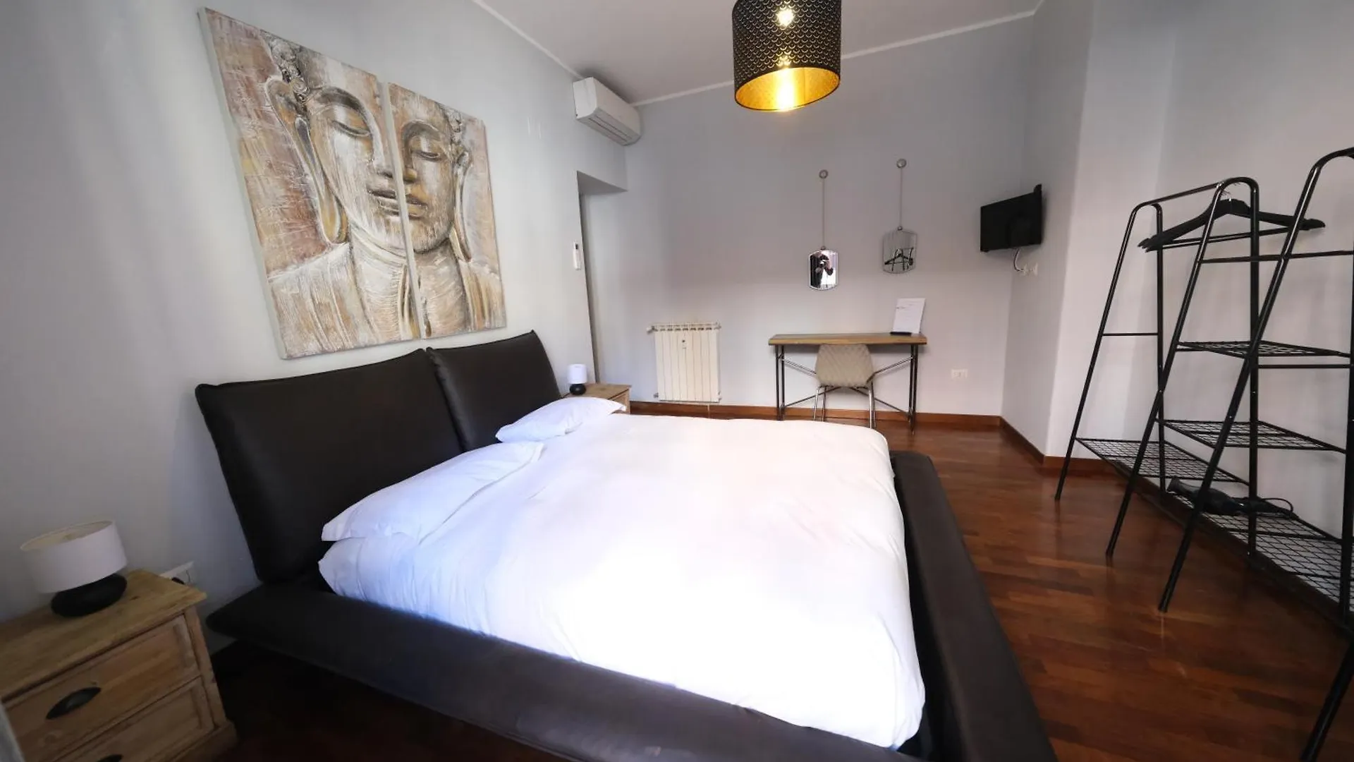 Roman Forum Holiday Termini Hotel Guest house Rome
